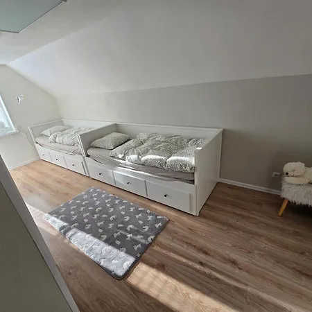 Dom Pri Jazere Nitrianske Rudno *