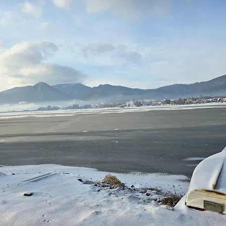 Dom Pri Jazere Casa de Férias *