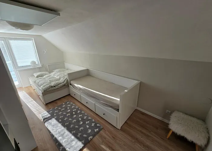 Dom Pri Jazere Tatil Evi